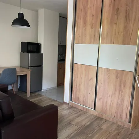 Apartment Sergeev Flat - 2 People - Chataldja Warna